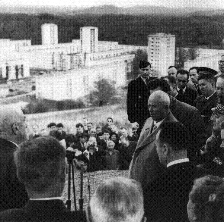 Kroutchev à Mourenx