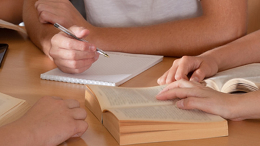 des élèves au travail photographie bannière